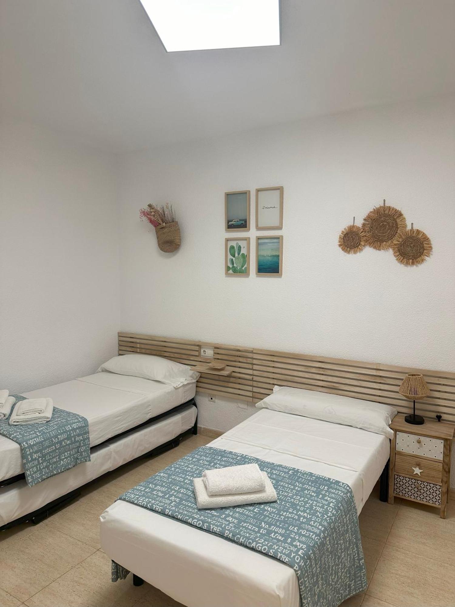 Alicante Beach And Center Exterior foto